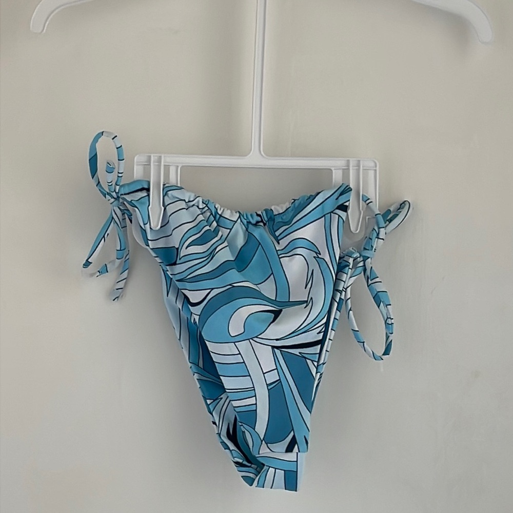 5/$20 💥 Blue swirl high cut bikini bottoms HMR2